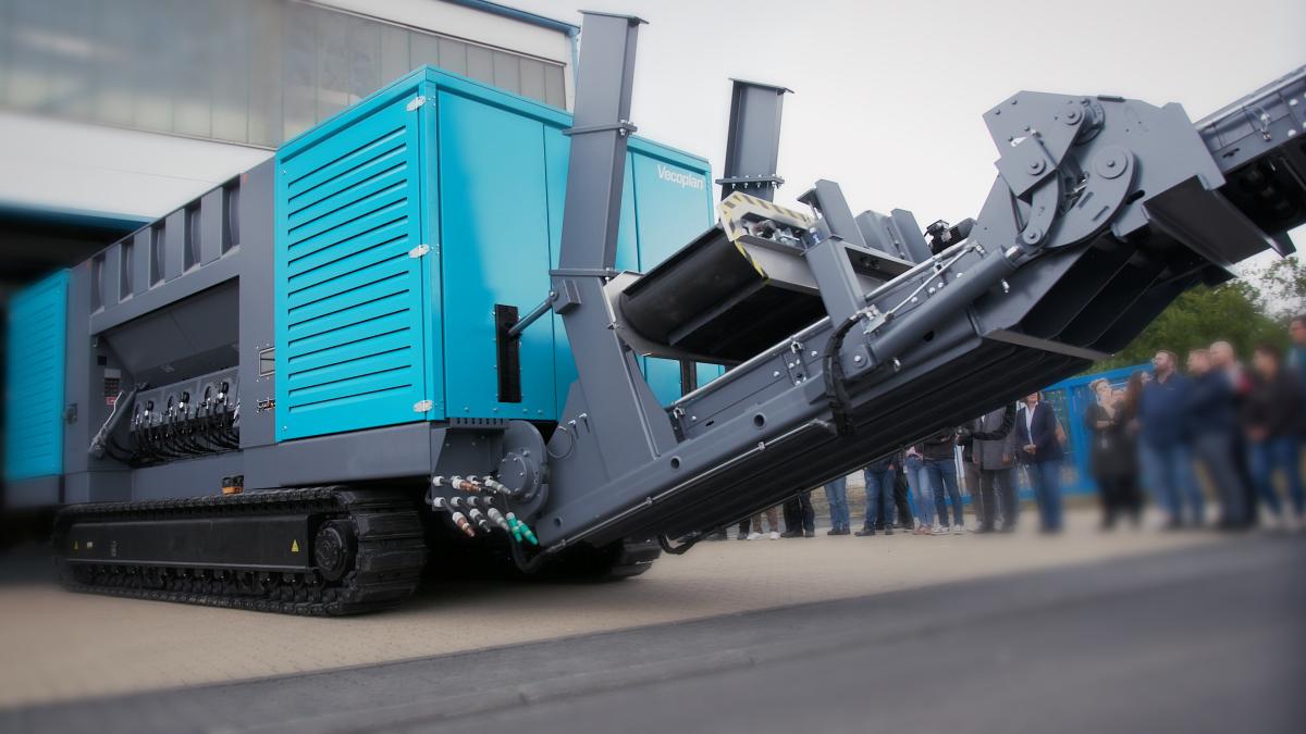VAZ 1800 - Shredder for reusable material | Vecoplan